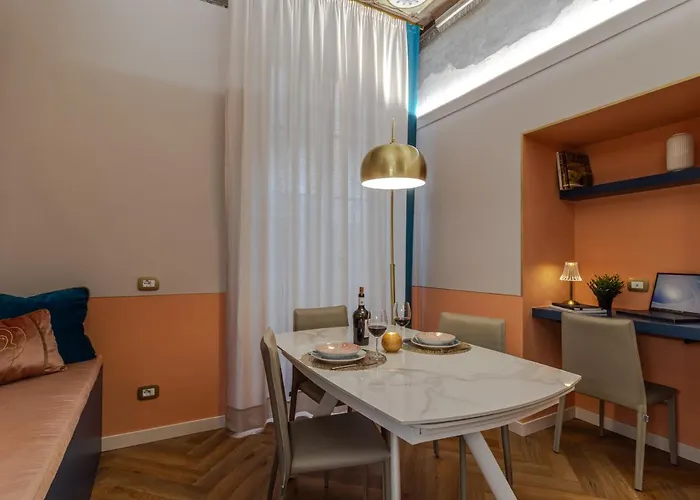 Apartment La Dama Elegante, Affrescato E Roof Vista *